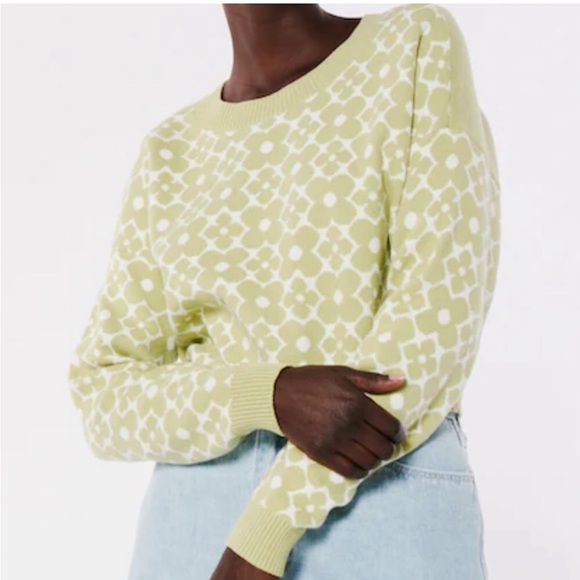 Hollister Long Sleeve Green & White Flower Cropped Sweater women’s size XS - Picture 1 of 9